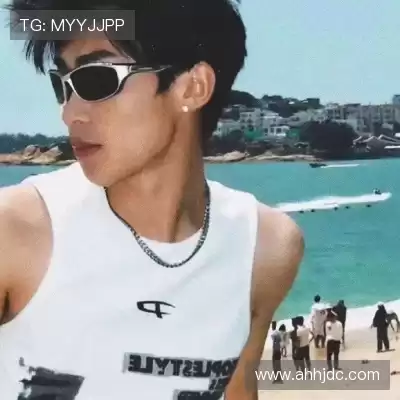 丁震